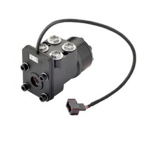 Lenkungssensor Danfoss SASA (Steering Angle Sensor Absolute) mit einer Auflösung von < 0,1° mit CAN Signal Ausgang zur Bestimmung der Position und der Geschwindigkeit des Lenkrads. Der Lenkungssensor wird zwischen Lenkrad und Lenksäule angeflanscht.