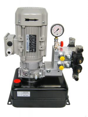 Kompaktaggregat für vertikalen Einbau mit Stahltank und zwei NG6-Wegeventilen