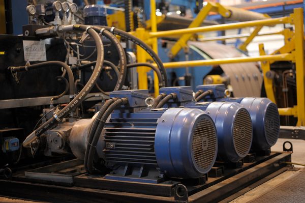 Auch ältere Produktionsanlagen müssen den aktuellen Anforderungen an die Betriebssicherheit entsprechen. Wir unterstützen unsere Kunden dabei, Lösungen für einen rechtskonformen Betrieb zu finden und in die Praxis umzusetzen.